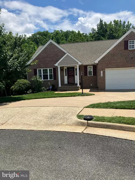 5698 HALIFAX CT, Fredericksburg, VA 22407