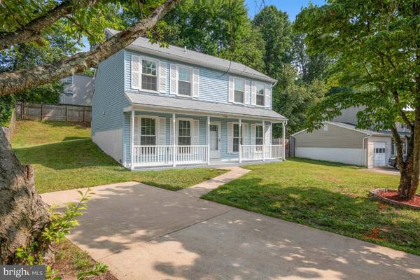 5565 SAINT CHARLES DR, Woodbridge, VA 22193