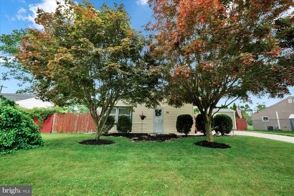 38 GUN RD, Levittown, PA 19057