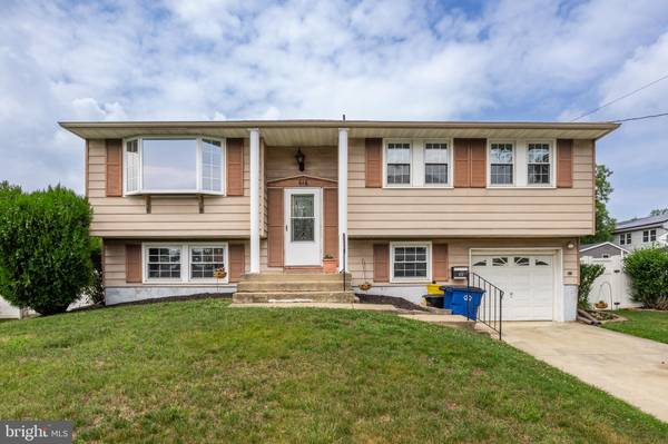 616 HOWELL DR, Westampton, NJ 08060