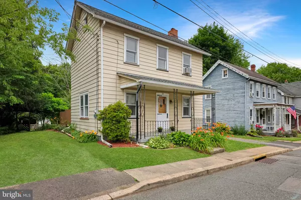 Bloomsbury, NJ 08804,33 WEST ST