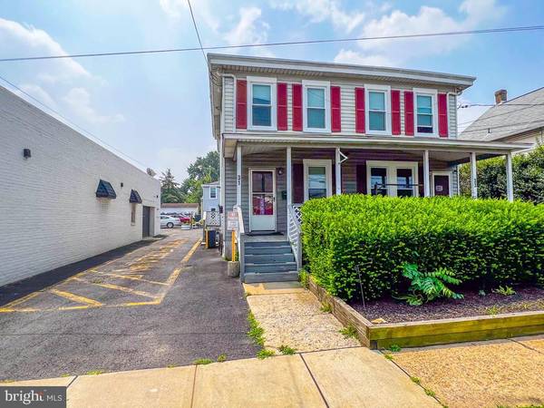 31 W LINCOLN HWY, Penndel, PA 19047