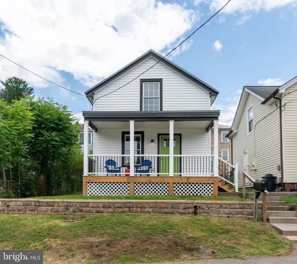 108 COCHRAN ST, Staunton, VA 24401