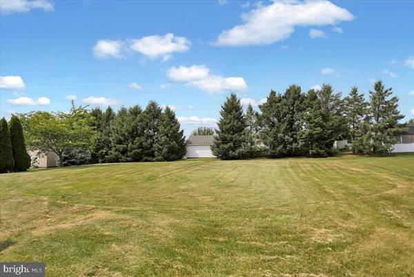 Newmanstown, PA 17073,16 MEADOW DR