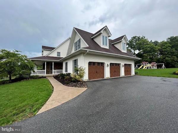 Whitehall, PA 18052,3988 STECASSO CT