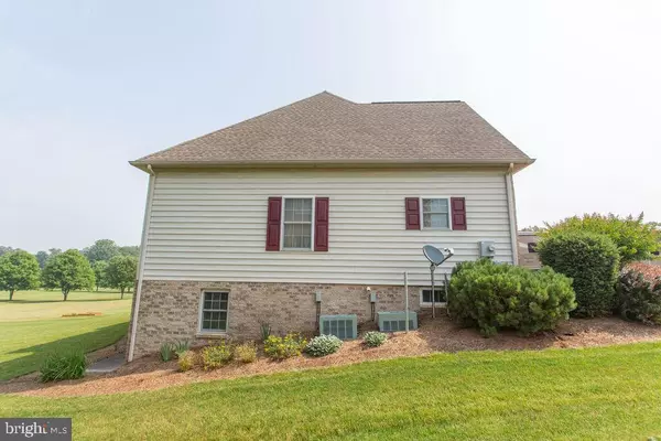 Chambersburg, PA 17202,6447 OLDE PINE DRIVE