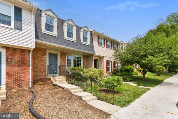 2761 CARTER FARM CT, Alexandria, VA 22306