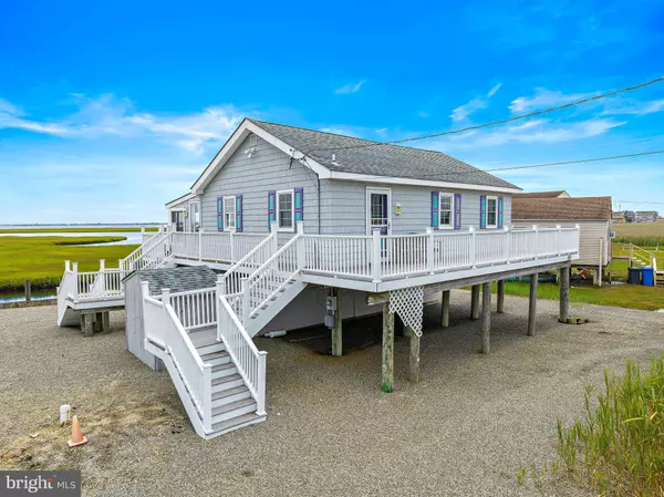 1059 E MALLARD DR, Manahawkin, NJ 08050