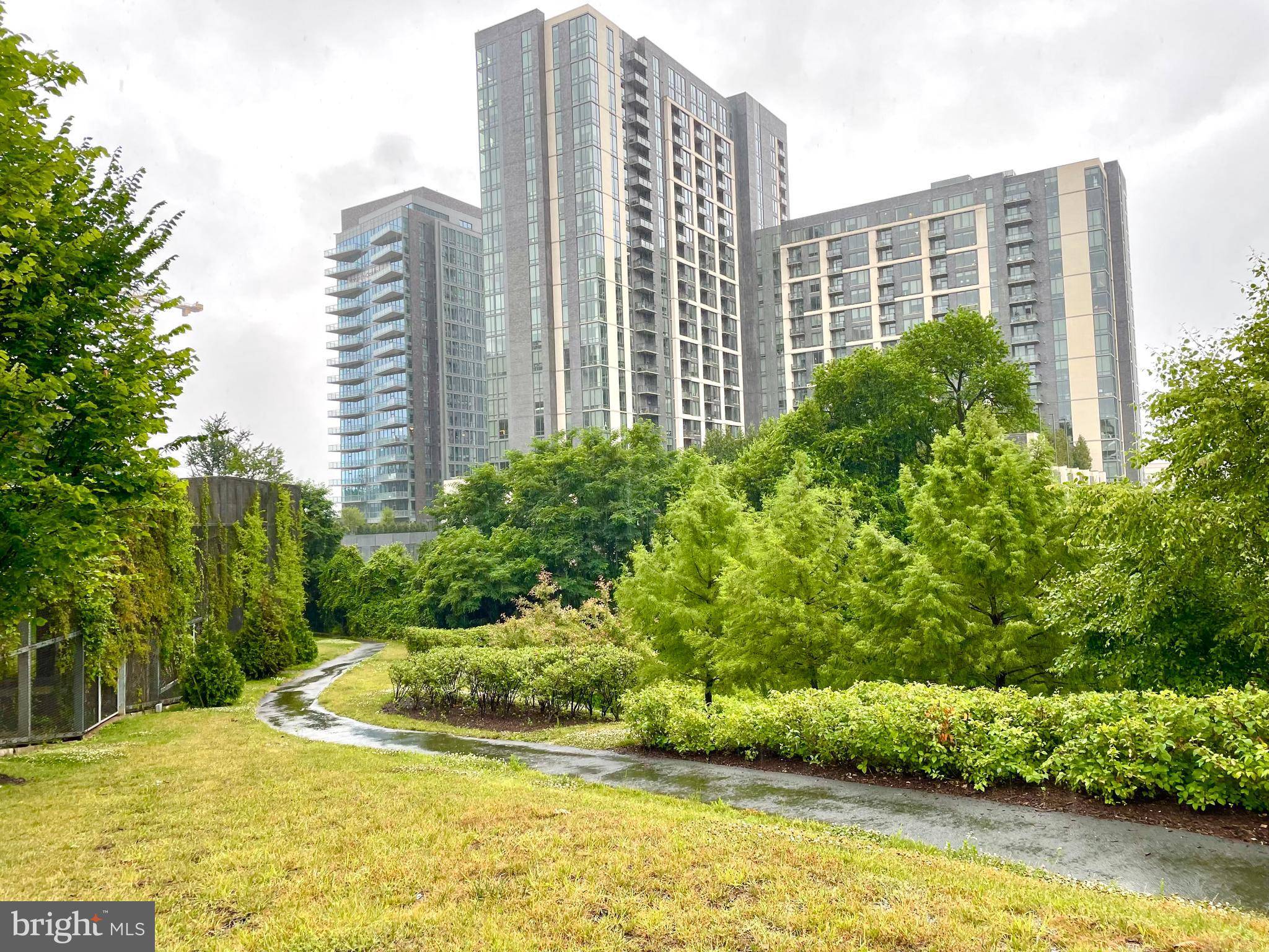 7887 JONES BRANCH DR #406, Mclean, VA 22102