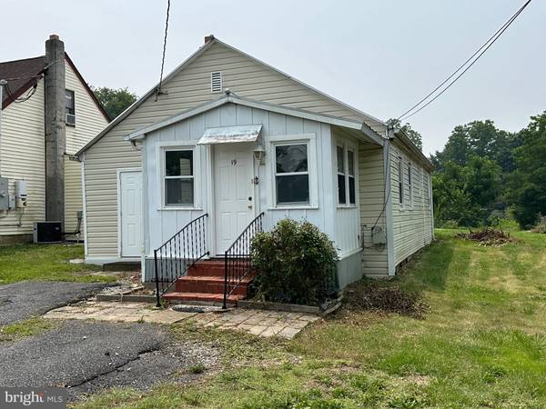 19 PROSPERITY RD, New Castle, DE 19720