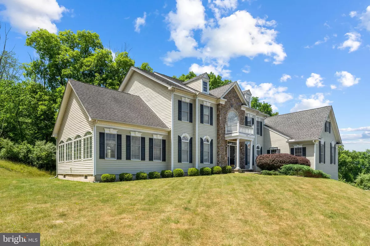 East Stroudsburg, PA 18302,113 RISING MEADOW WAY