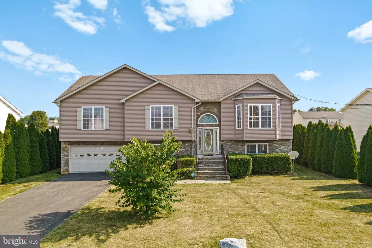 Inwood, WV 25428,134 SONYA LN