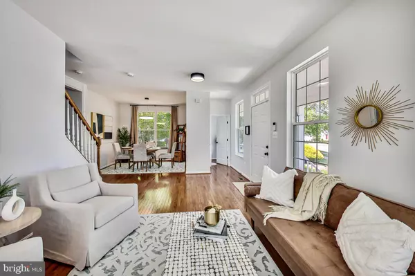 Chantilly, VA 20152,25937 RACHEL HILL DR