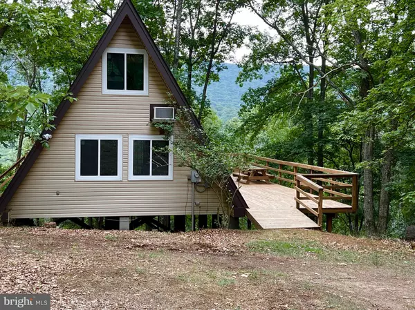 524 TRIPLE CREEK RD, Baker, WV 26801