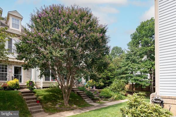 6569 CYPRESS POINT RD, Alexandria, VA 22312