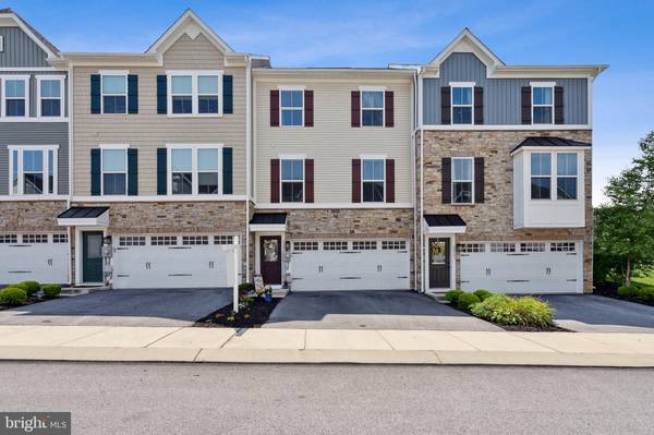 1165 ROSECROFT LN, York, PA 17403