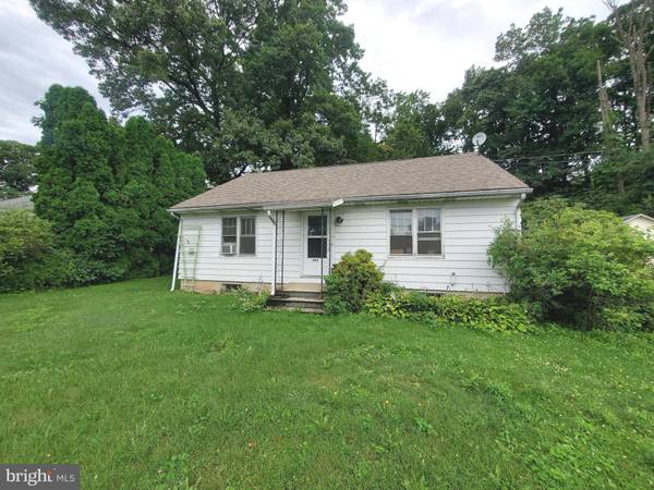 3115 OLD POST, Slatington, PA 18080