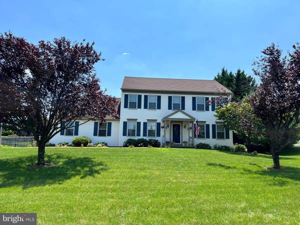 2 BROOKVIEW LN, Shrewsbury, PA 17361