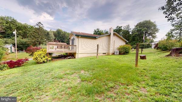 39 HILLSBOROUGH TER, Ridgeley, WV 26753