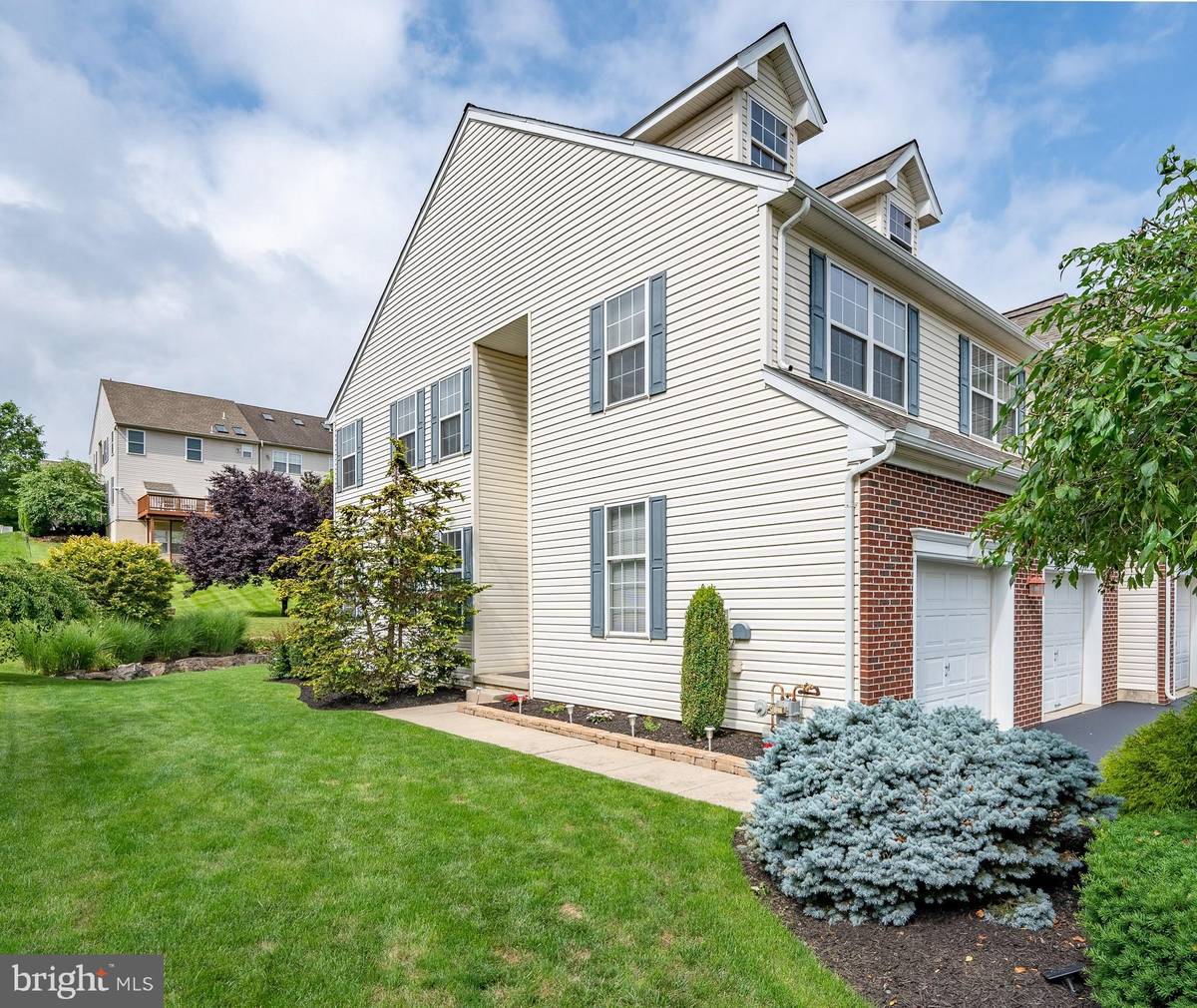 Macungie, PA 18062,5647 SPRING RIDGE DR W