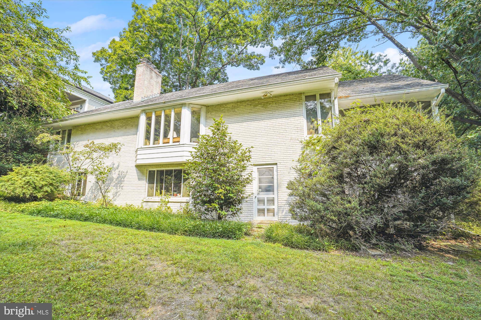 Arlington, VA 22207,2507 N LINCOLN ST