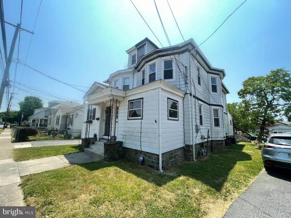 1652 CHICHESTER AVE, Linwood, PA 19061