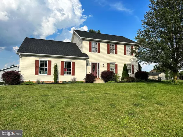 117 FIELDSTONE DR, Carlisle, PA 17015