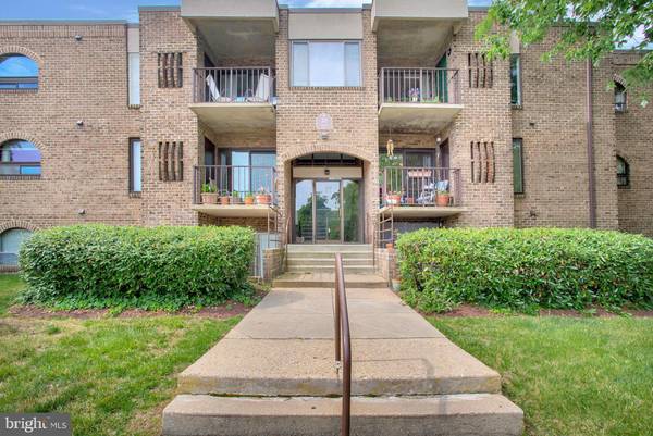 22 SILVERWOOD CIR #8, Annapolis, MD 21403