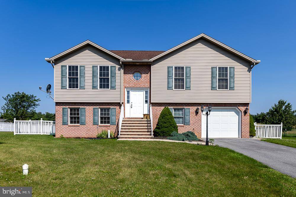 Shippensburg, PA 17257,240 GROVE DRIVE #145