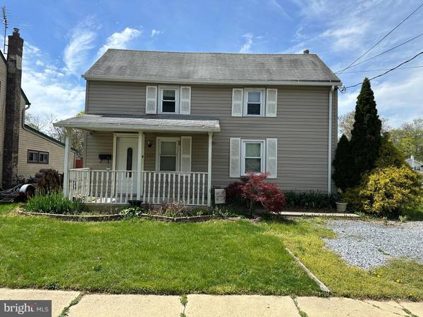 228 N NEW ST, Clayton, NJ 08312