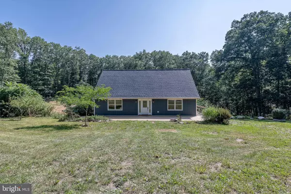 Hedgesville, WV 25427,232 COON HOLLOW TRL