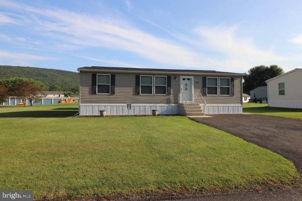 200 ASHLEY LN, Lehighton, PA 18235