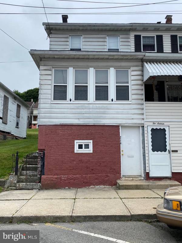 214 W ABBOTT ST, Lansford, PA 18232