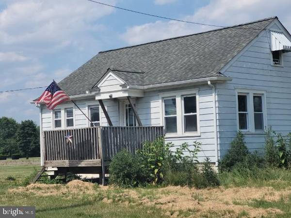 684 S BROADWAY, Pennsville, NJ 08070