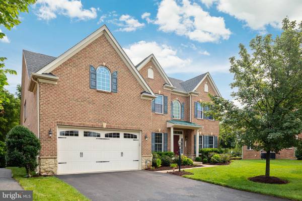 3961 WOODBERRY MEADOW DR, Fairfax, VA 22033