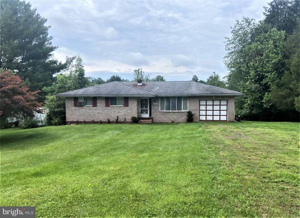 1332 RED DALE RD, Orwigsburg, PA 17961