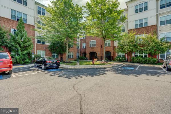 14241 KINGS CROSSING BLVD #401, Boyds, MD 20841