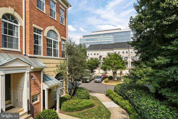 Reston, VA 20190,12067 TRUMBULL WAY