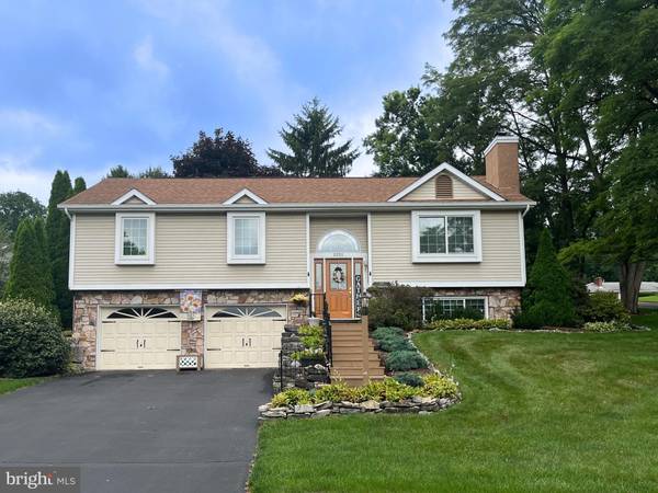 1251 SHAMROCK AVE, State College, PA 16801