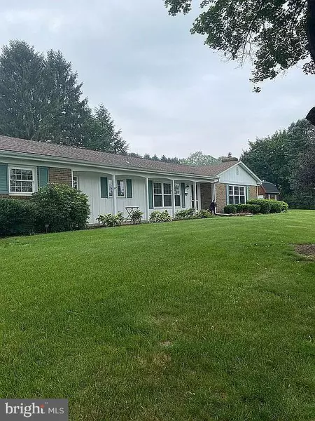 2262 JORDAN RD, Orefield, PA 18069