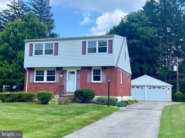 605 DELFT LN, Hatboro, PA 19040