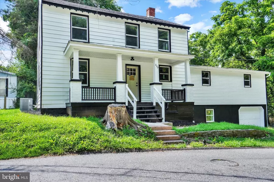 229 SHAUFFNERTOWN RD, New Cumberland, PA 17070