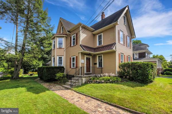 34 E CENTRAL AVE, Moorestown, NJ 08057