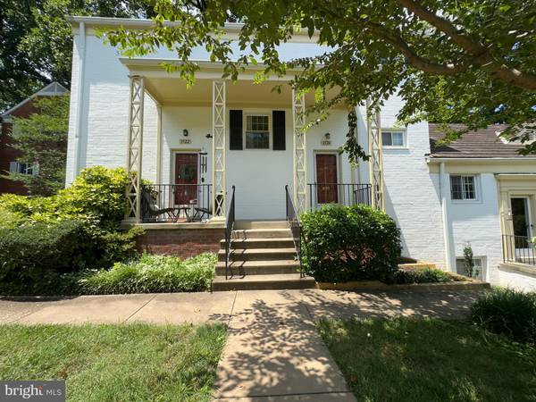 3524 MARTHA CUSTIS DR, Alexandria, VA 22302