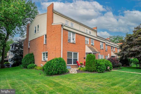 108 W SPRING AVE #1, Ardmore, PA 19003