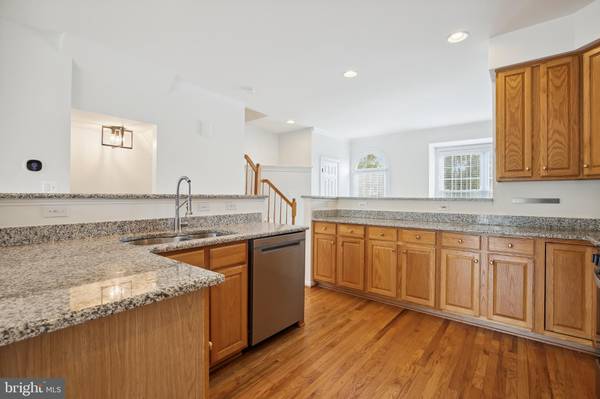 Alexandria, VA 22309,5502 SACRAMENTO MEWS PLACE