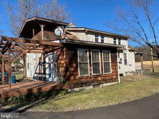 3017 MAIN ST, Green Lane, PA 18054