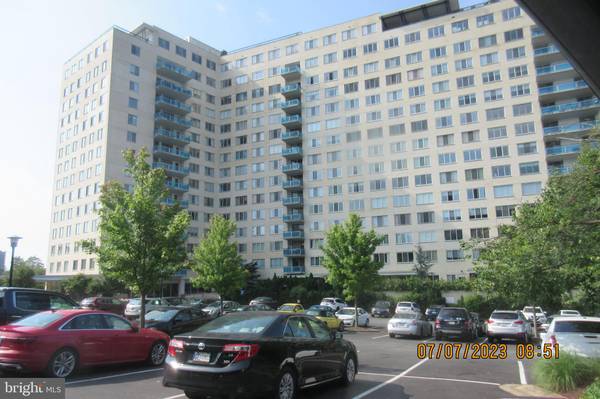 10500 ROCKVILLE PIKE #902, Rockville, MD 20852