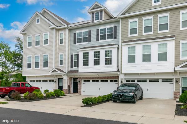 Marlton, NJ 08053,4 BLUFF CT