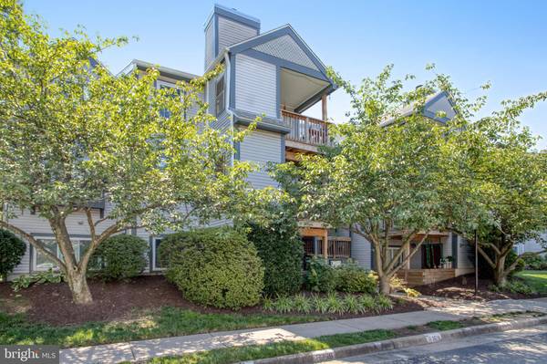 6903-K VICTORIA DR #K, Alexandria, VA 22310